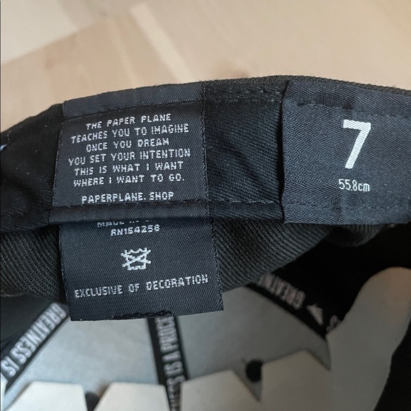 NWT paper planes fitted hat size 7 - Picture 5 of 6